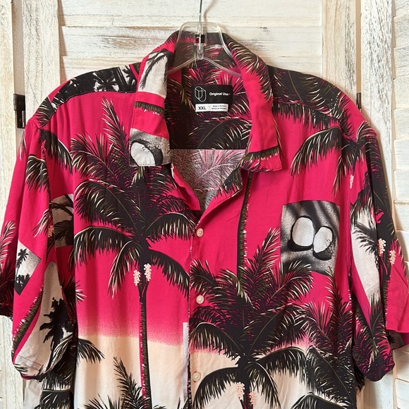 Original Use Tropical Short Sleeve Button Down Shirt - Picture 2 of 5
